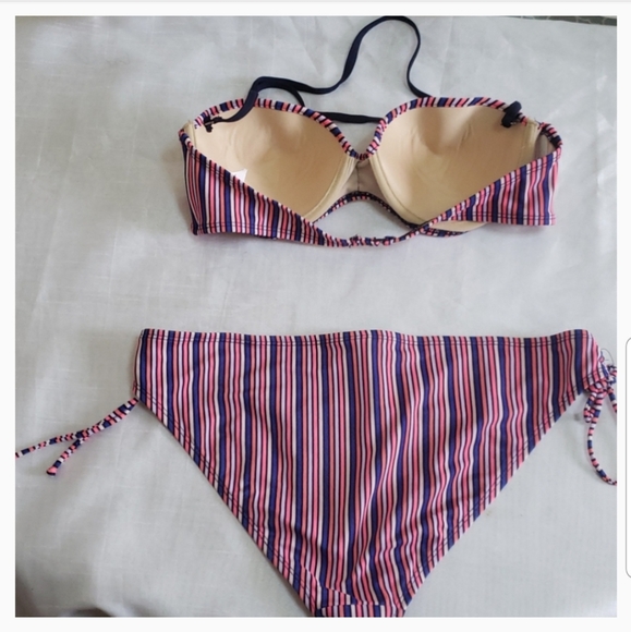 Gap striped two piece bikini set - Picture 2 of 6
